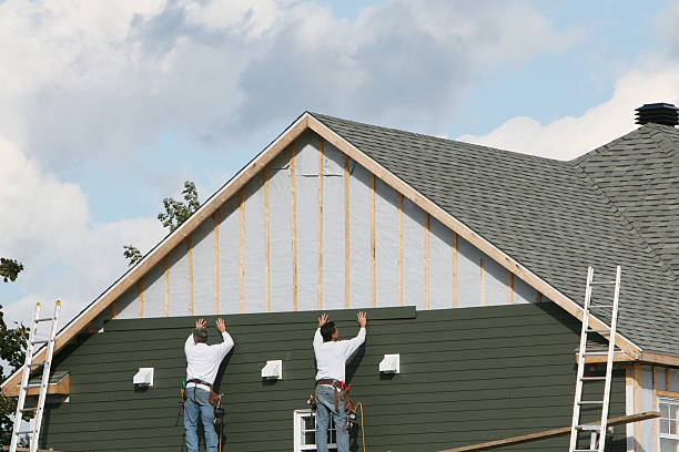 Professional Siding Replacement technician working in Lewis Center, OH